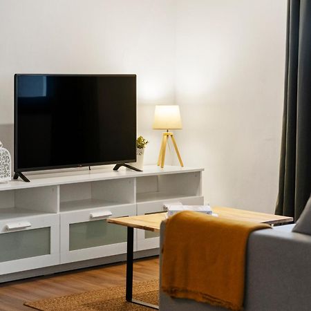Lodging Apartments Liceu 11 Barcelona Zewnętrze zdjęcie